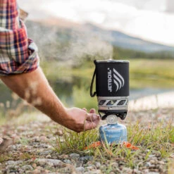 Jetboil MicroMo Cooking System - Carbon -Outweli Camping Shop 1090950 insitu05