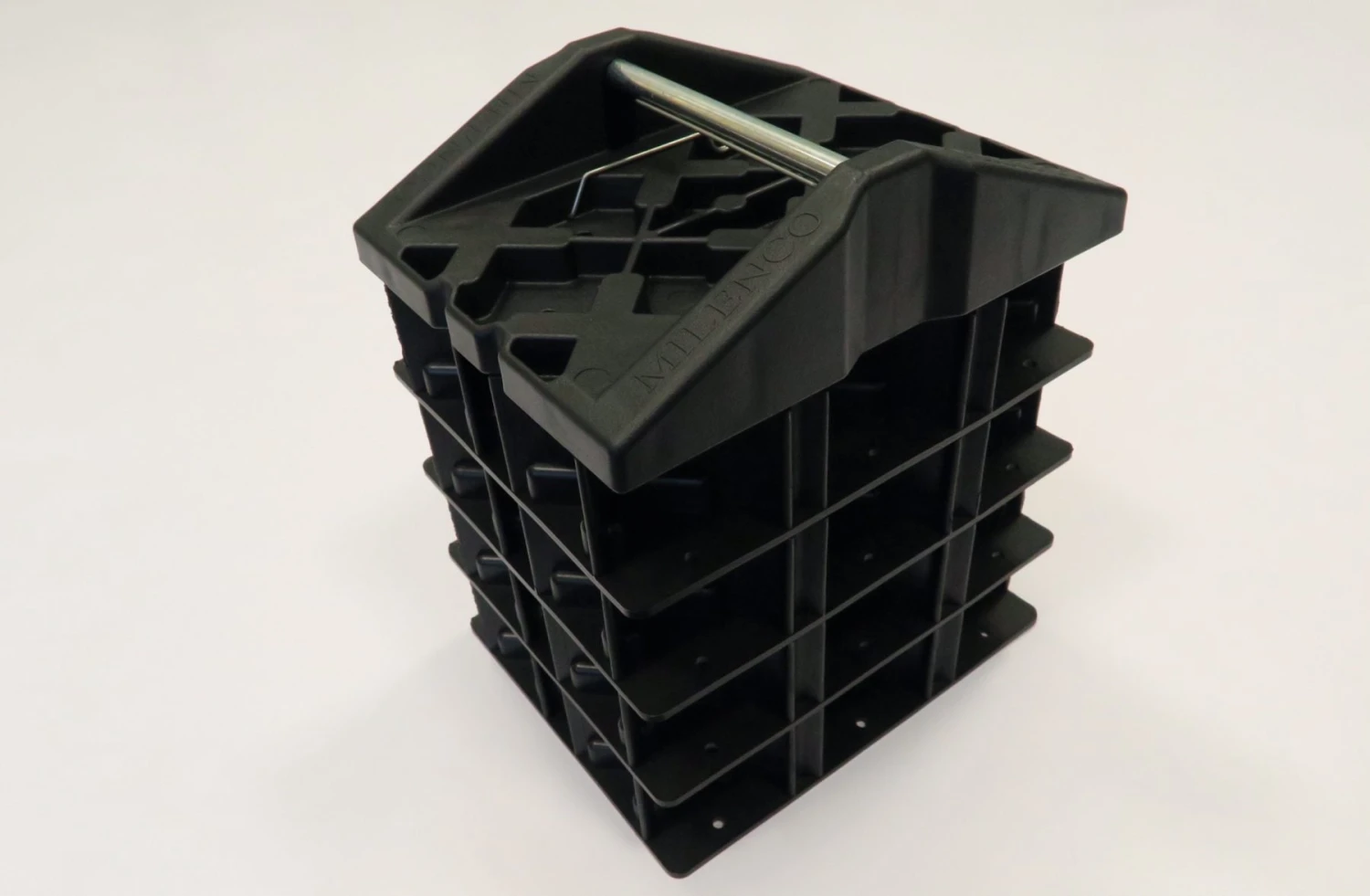 Milenco Stacka Corner Feet X 4 5 Milenco Stacka Corner Feet X 4 - Image 3