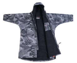 Dryrobe Advance Long Sleeve Black Camouflage - RECYCLED -Outweli Camping Shop CAMO BLK M 009 2024x2024 2bb410f2 421e 4376 86a9 46b6ec7e47df