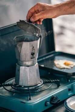 Cadac 2 Cook 3 Classic Stove 7 Cadac 2 Cook 3 Classic Stove -Outweli Camping Shop Cadac Lifestyle 32 scaled 1