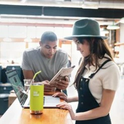 Klean Kanteen Insulated TK Wide With Café Cap 355ml - Berry -Outweli Camping Shop K12TKWPCC JP LS coffee working lifestyle