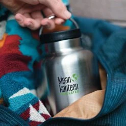 Klean Kanteen Insulated TK Wide With Café Cap 1900ml - Black -Outweli Camping Shop K64TKWSSL BS 64oz insulated bottle loop cap lifestyle