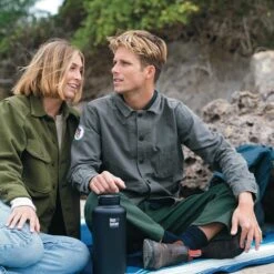 Klean Kanteen Insulated TK Wide With Café Cap 1900ml - Black -Outweli Camping Shop K64TKWSSL SB insulated botttle couple beach lifestyle