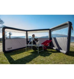 Vango Sentinel AirBeam Windbreak -Outweli Camping Shop sentinel airbeam windbreak 3