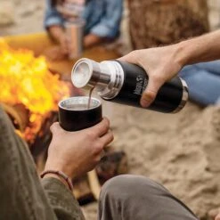 Klean Kanteen Insulated TK Pro (500ml) Black -Outweli Camping Shop tkpro square pouring lifestyle